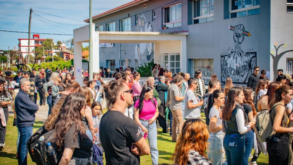 WhatsApp-Image-2025-09-10-at-123803-PM